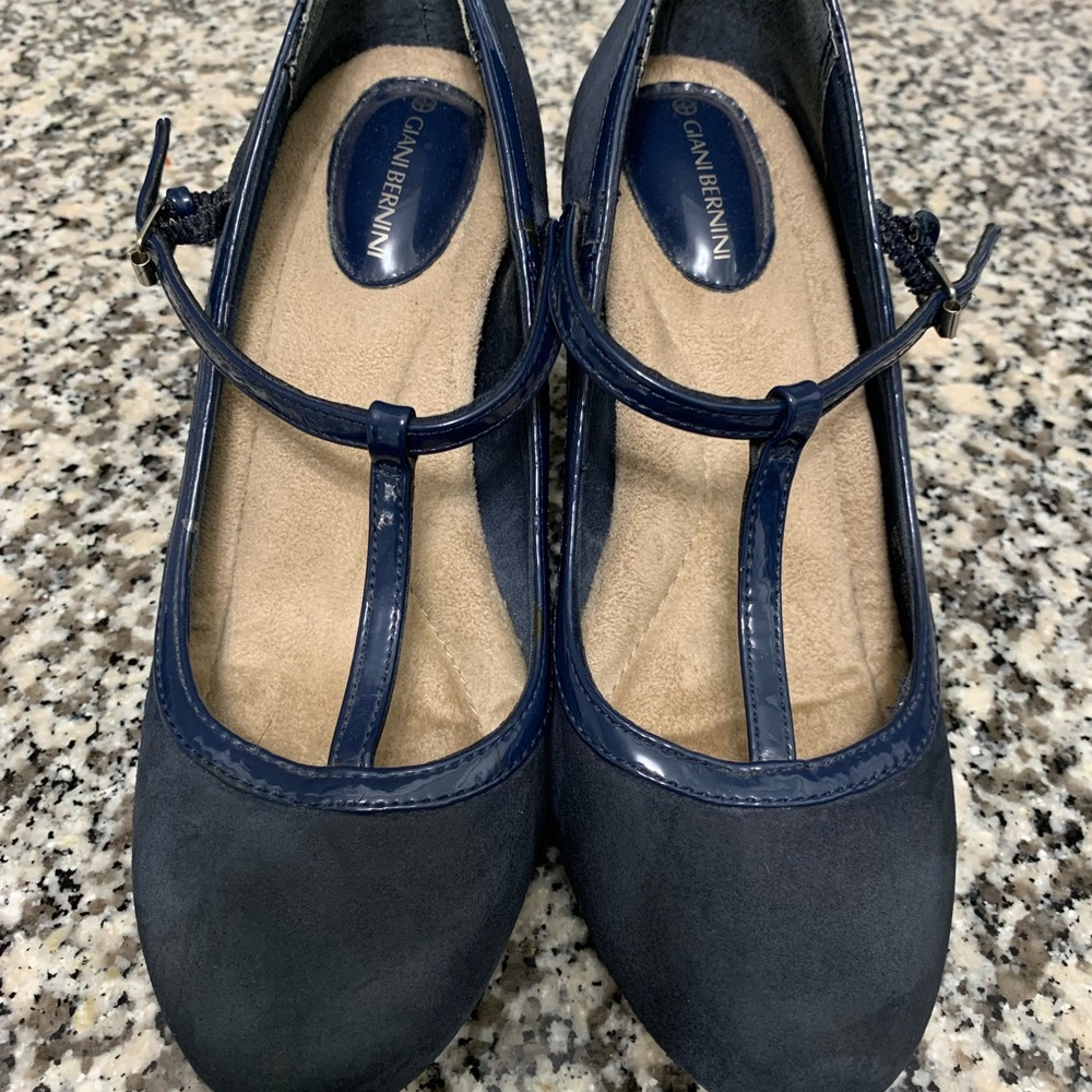 Giani Bernini Heels…size 71/5..new